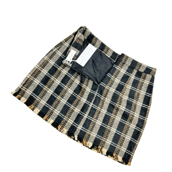 New with tags Sage the Label Black/Cream Plaid wool lined Mini Skirt size medium - Picture 3 of 6